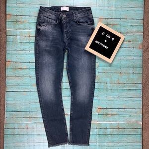 ASOS Design men’s stretch slim jeans vintage mid wash w/raw hem w-30 l-32